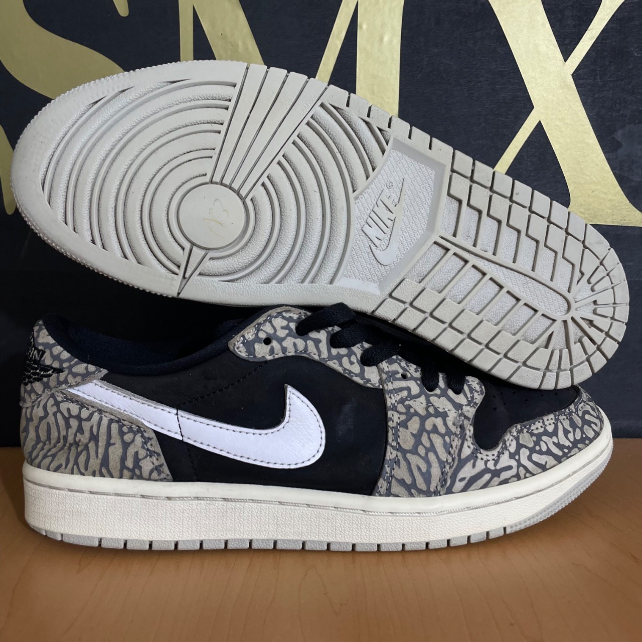 Air Jordan 1 Low OG "Black Cement" · Foto 1