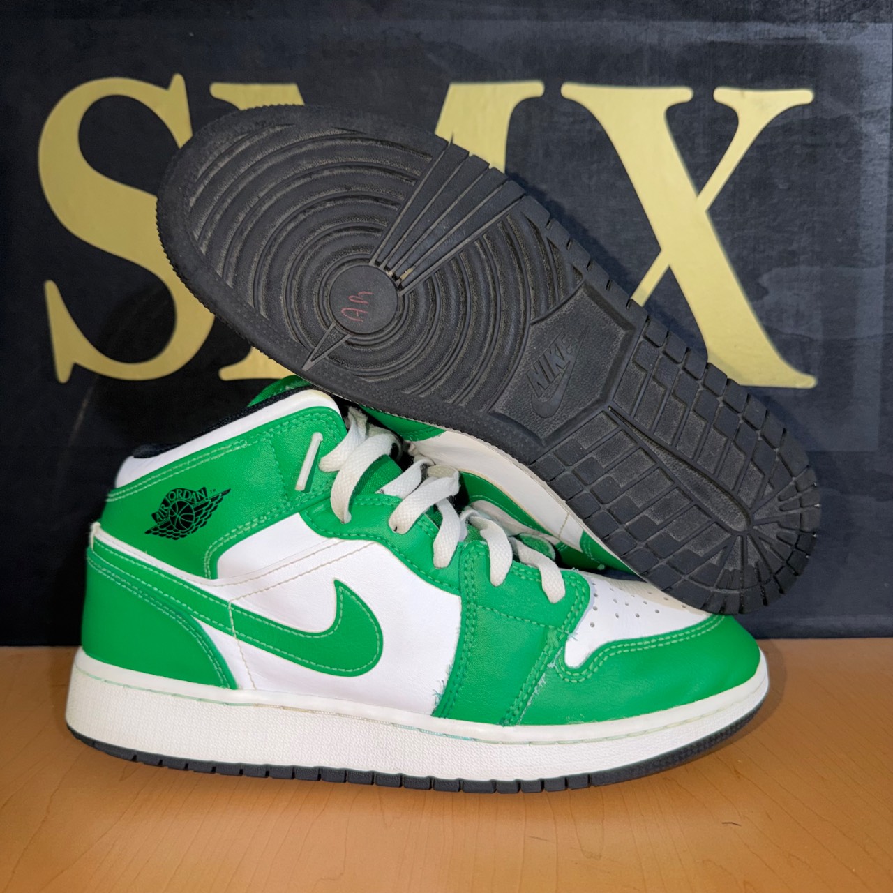 Air Jordan 1 Mid GS · Foto 1