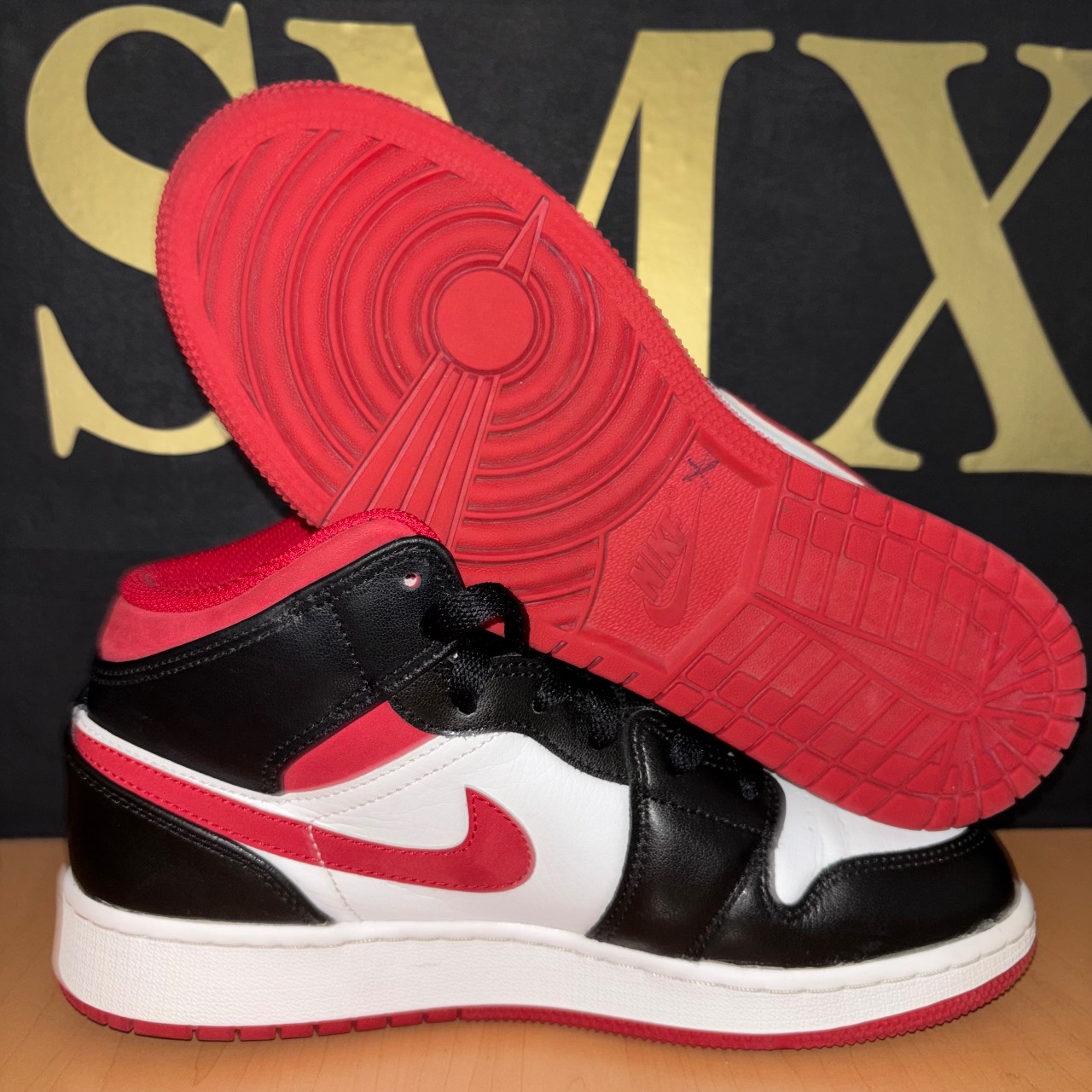 Air Jordan 1 mid · Foto 2