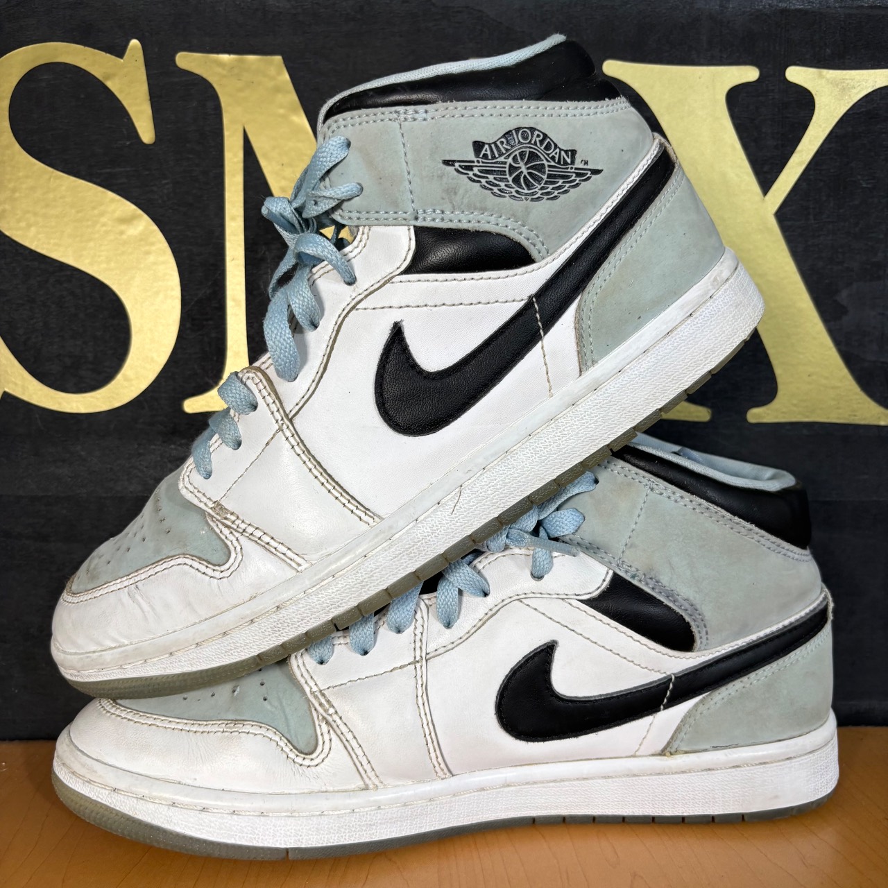 Air Jordan 1 Mid · Foto 3