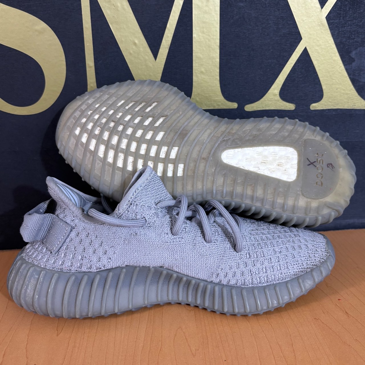 adidas Yeezy Boost 350 V2 · Foto 2