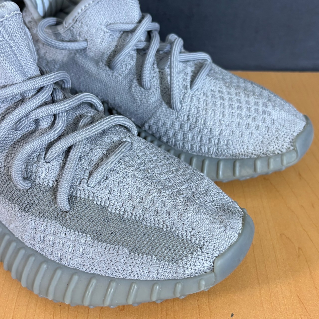 adidas Yeezy Boost 350 V2 · Foto 4