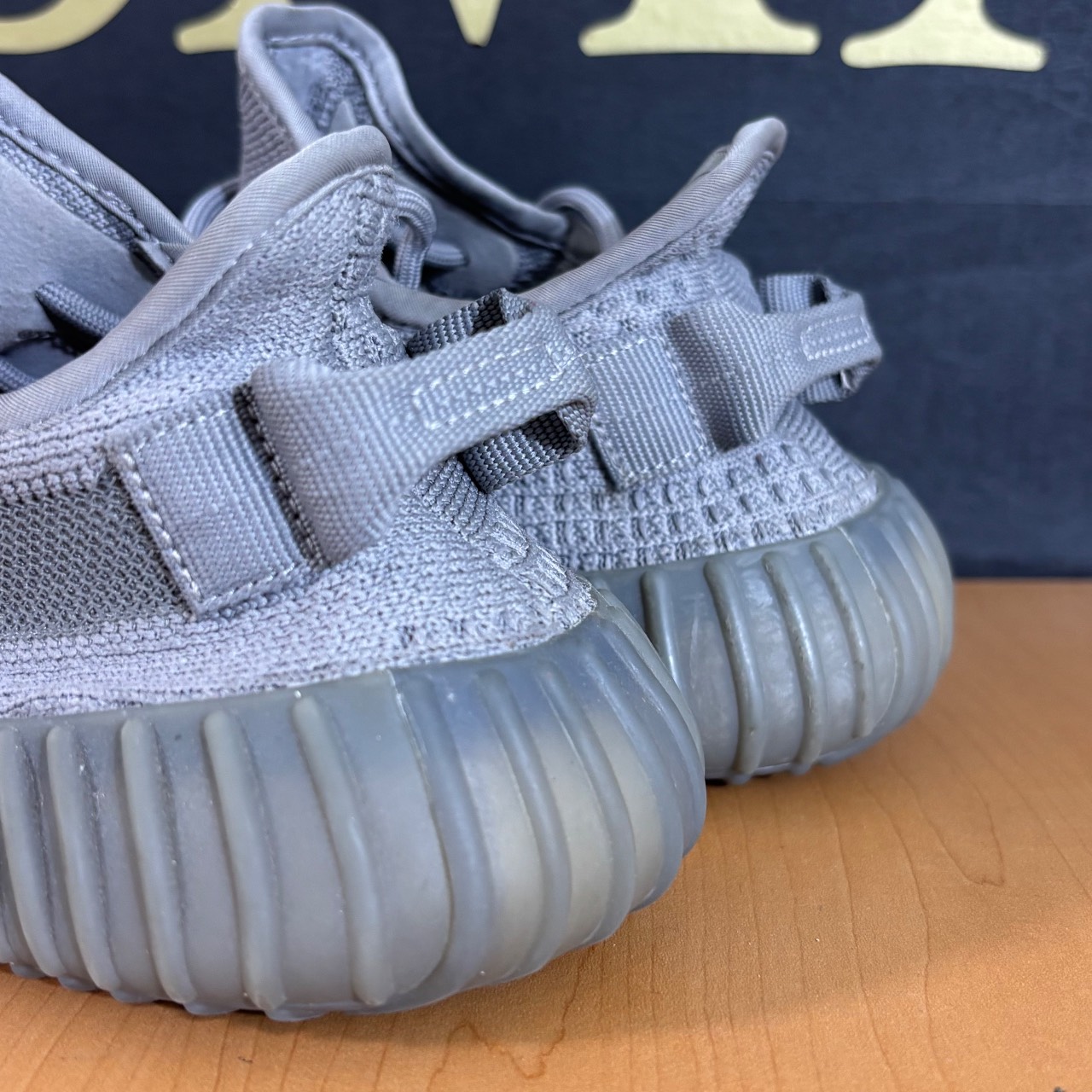adidas Yeezy Boost 350 V2 · Foto 5