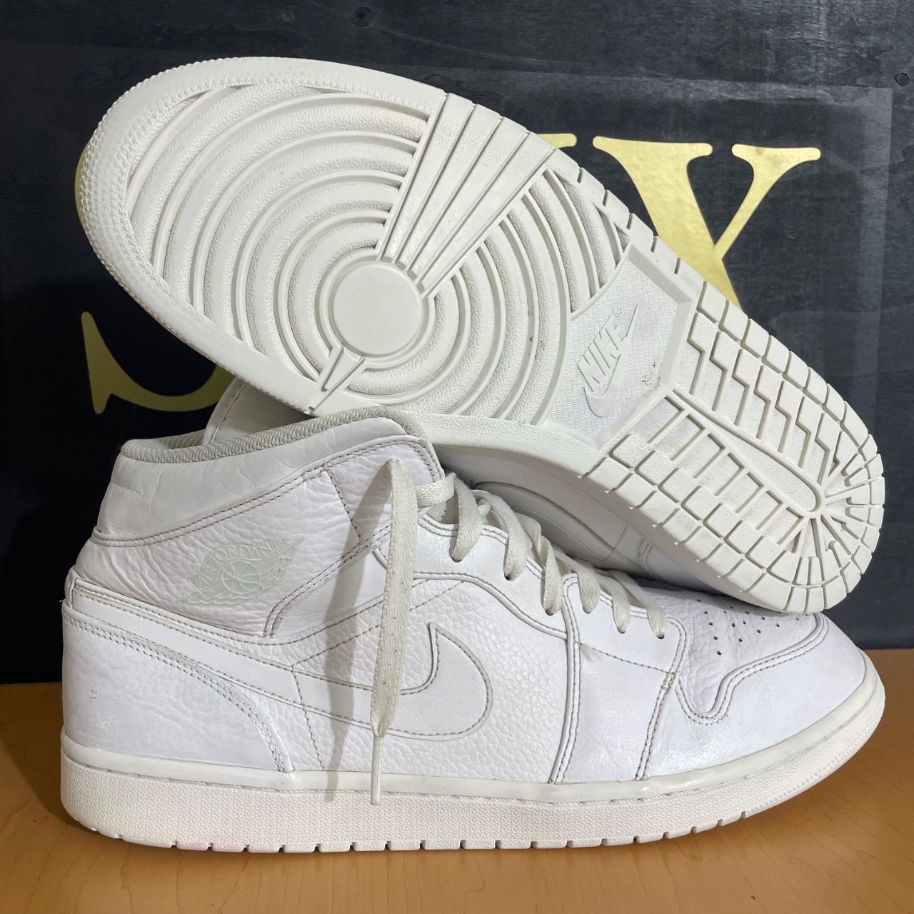 Air Jordan 1 Mid · Foto 1