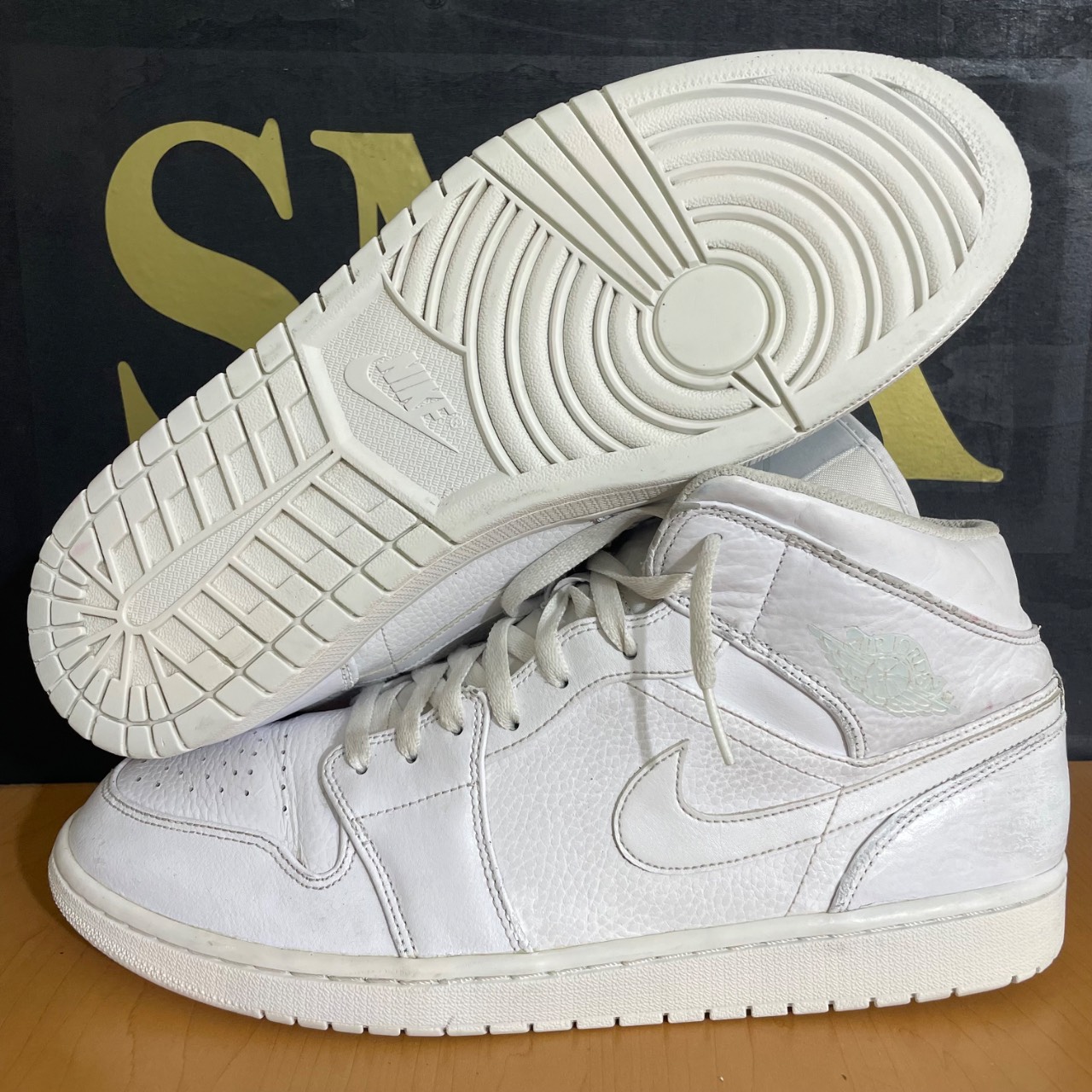 Air Jordan 1 Mid · Foto 2