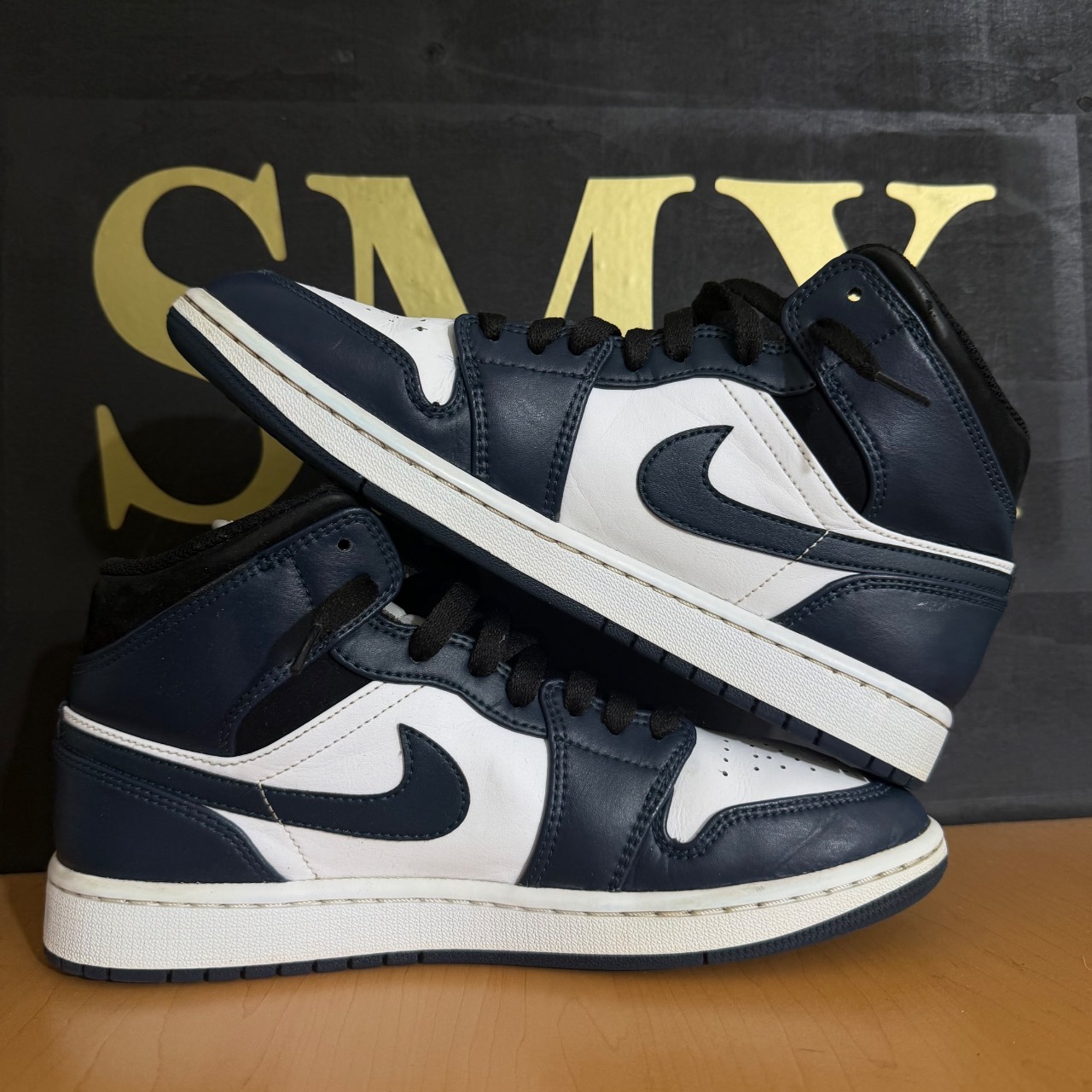 Air Jordan 1 Mid · Foto 3