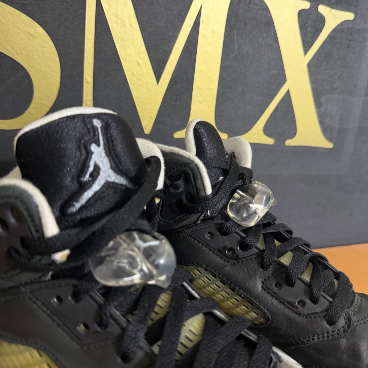Air Jordan 5 Retro Black Metallic · Foto 5