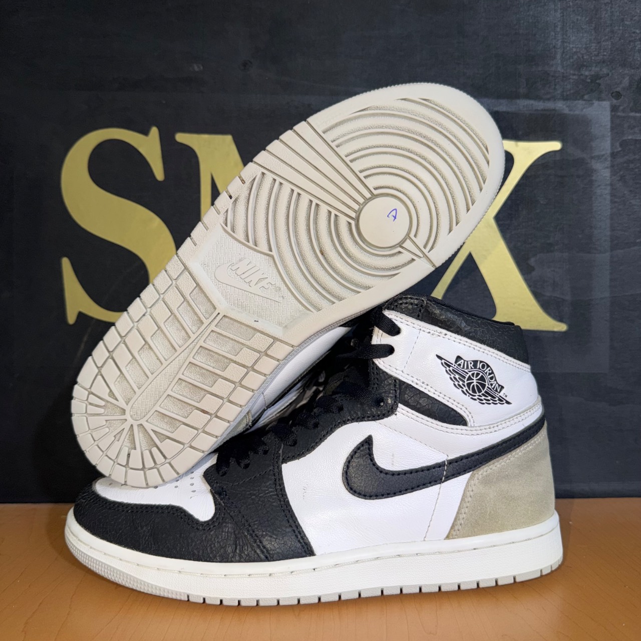 Air Jordan 1 High OG 'Stage Haze' · Foto 1