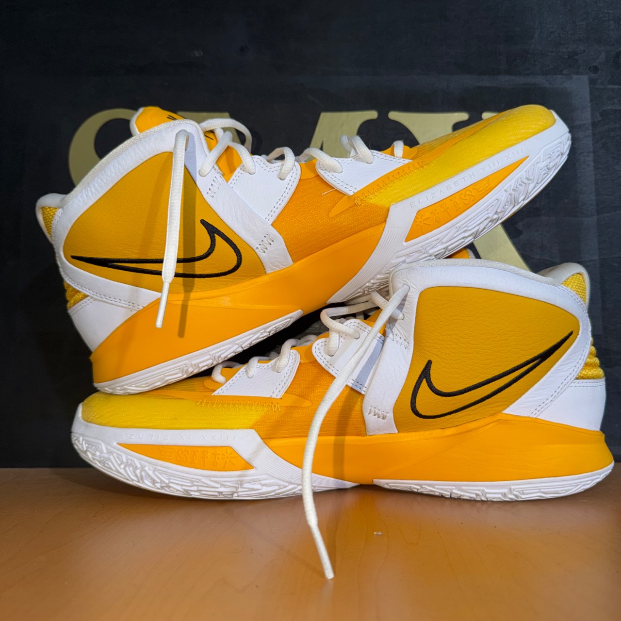 Nike Kyrie Infinity 'University Gold and White' · Foto 6