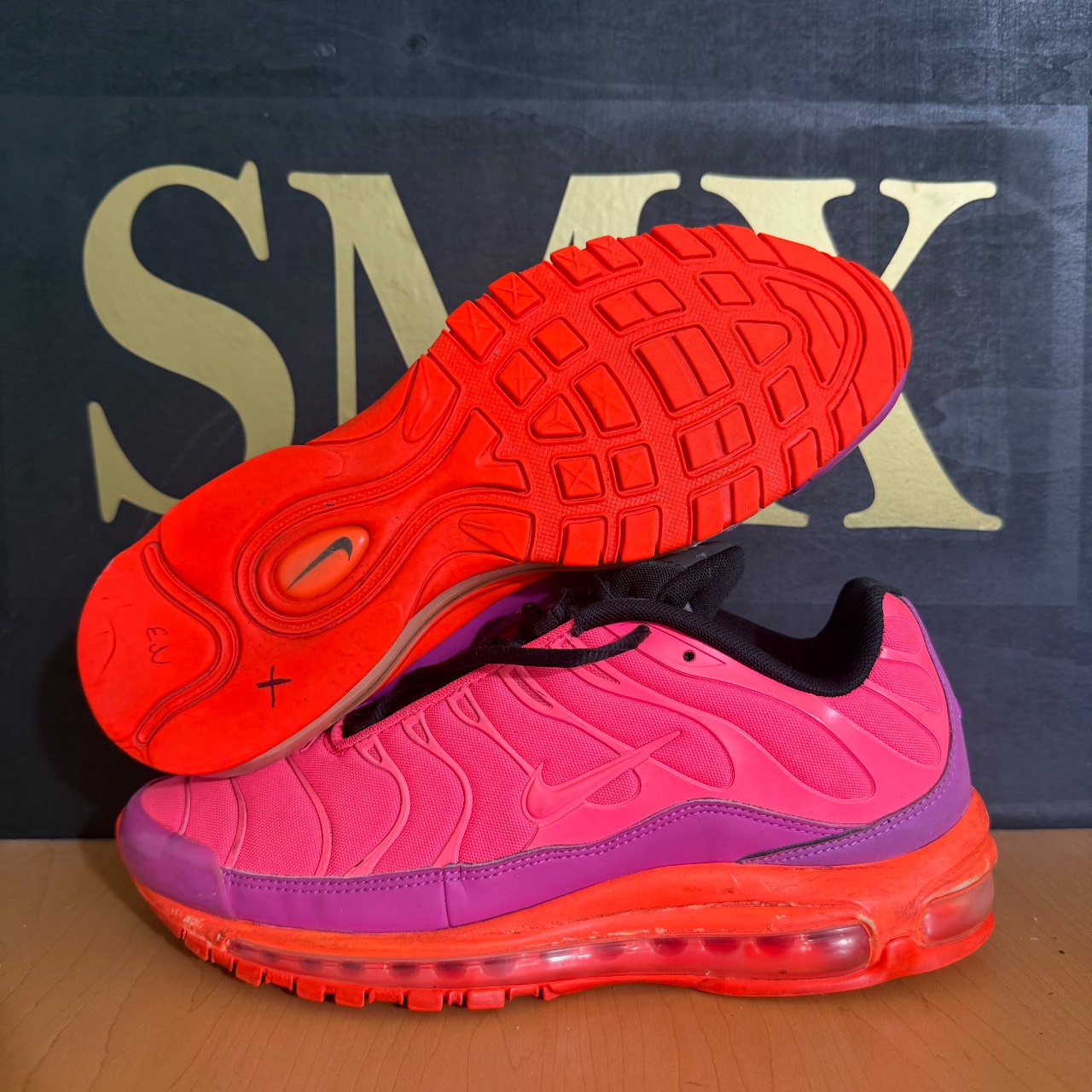 Nike Air Max 98 AO 'Cone' · Foto 1